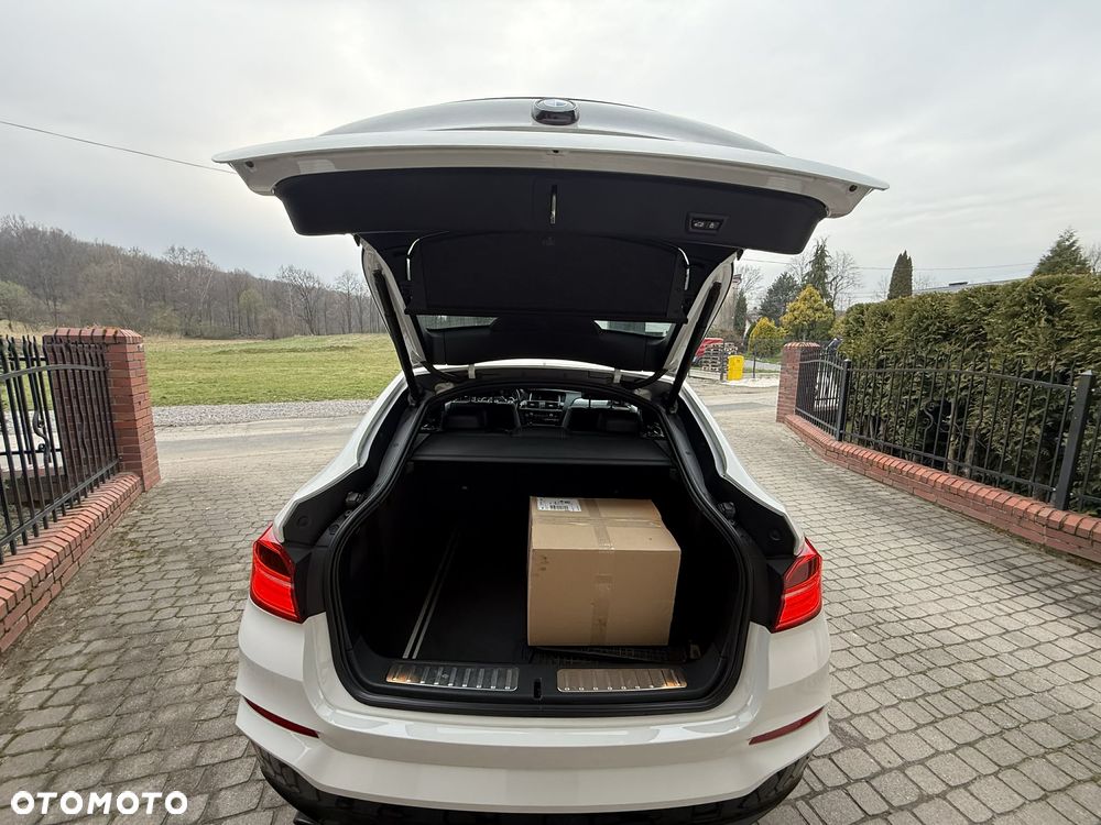 BMW X4 xDrive20i M Sport - 27