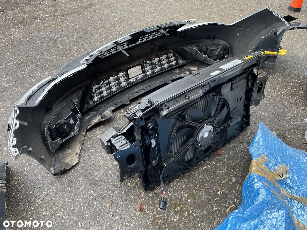 Seat Leon III 3 lift 2019 1,6 tdi przód zderzak kompletny PDC - 2