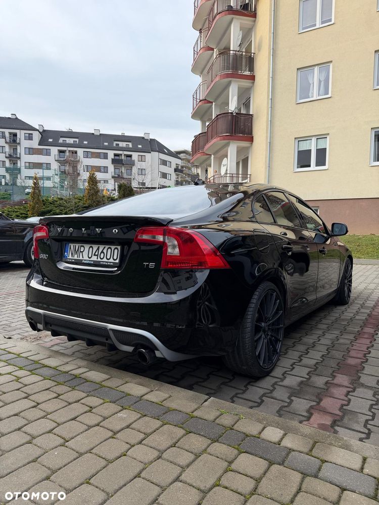 Volvo S60 2.5 T5 - 5
