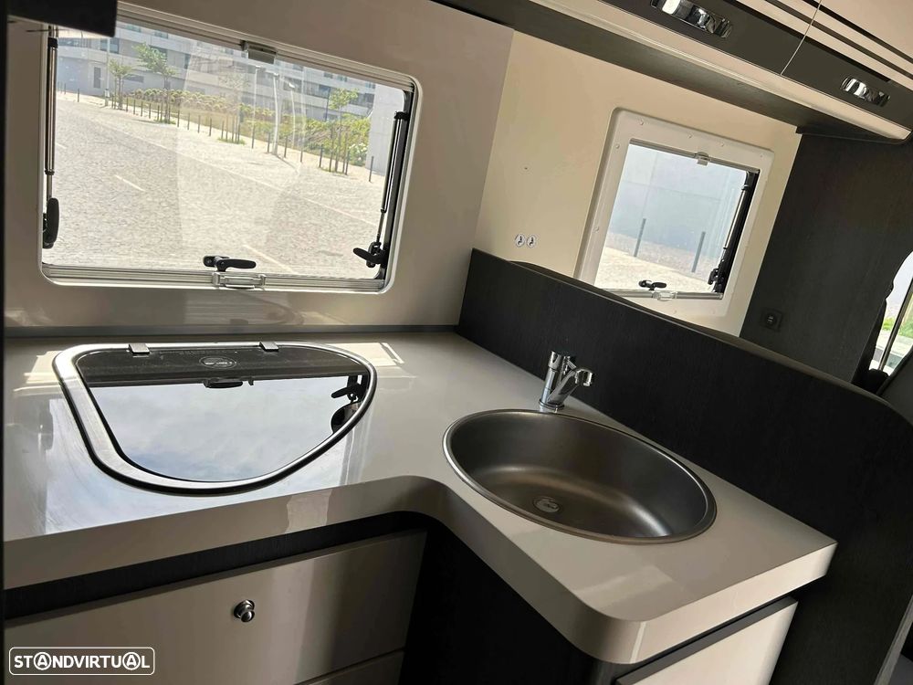 Ford Transit Roller Team Kronos 284M | Ford Transit 2.0 TDCi 165 CV Automática | 5 Lugares - 21