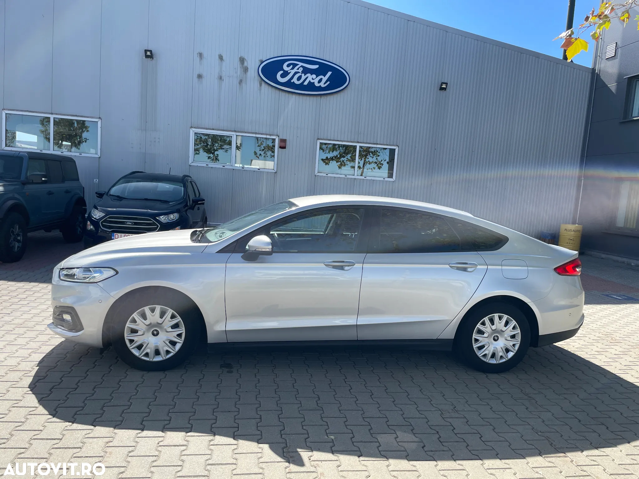 Ford Mondeo 2.0 TDCi Aut. Trend - 4