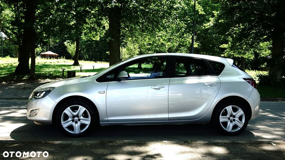 Opel Astra 1.4 Turbo Cosmo - 27