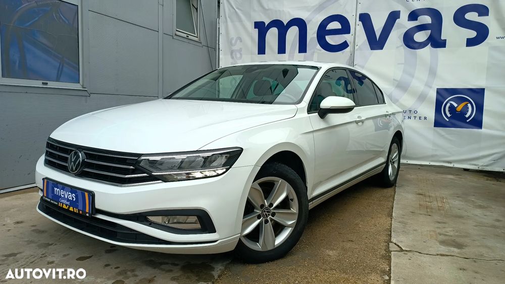 Volkswagen Passat 2.0 TDI DSG Trendline - 5