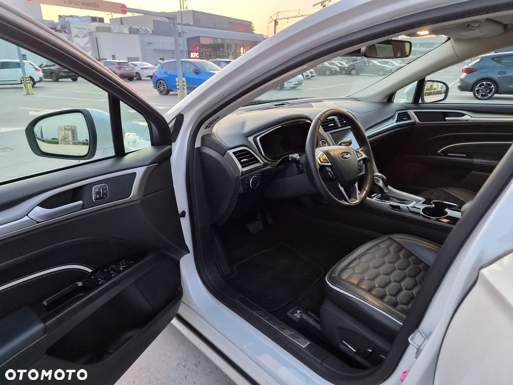 Ford Mondeo Vignale 2.0 EcoBoost - 16