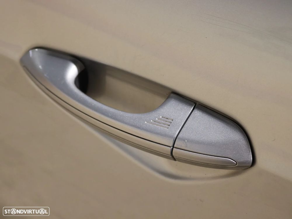 Ford S-Max 2.0 TDCi Titanium - 23