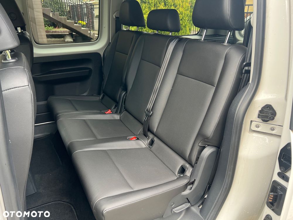 Volkswagen Caddy Maxi 2.0 TDI Comfortline DSG - 34