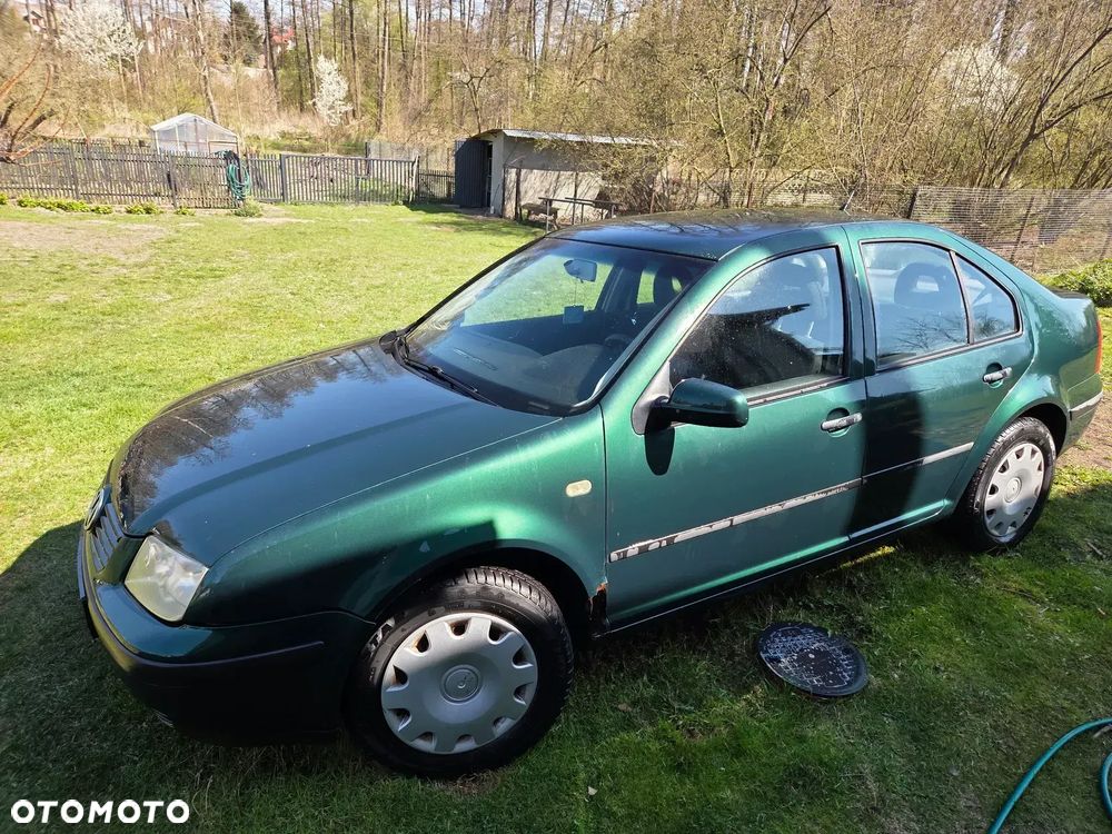 Volkswagen Bora - 1