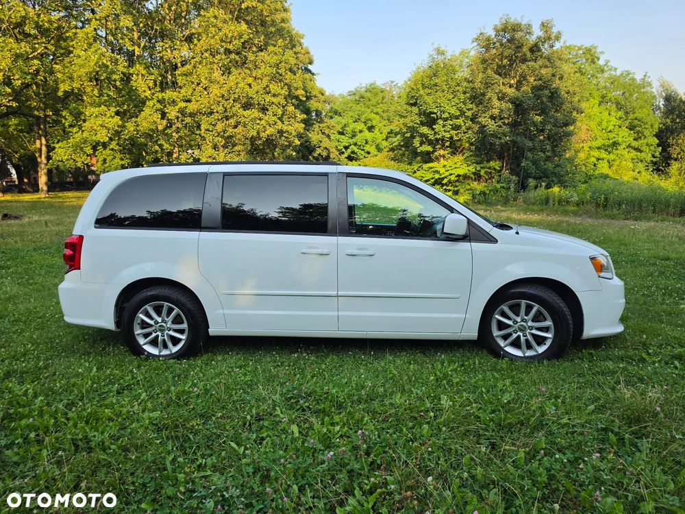 Dodge Grand Caravan - 5
