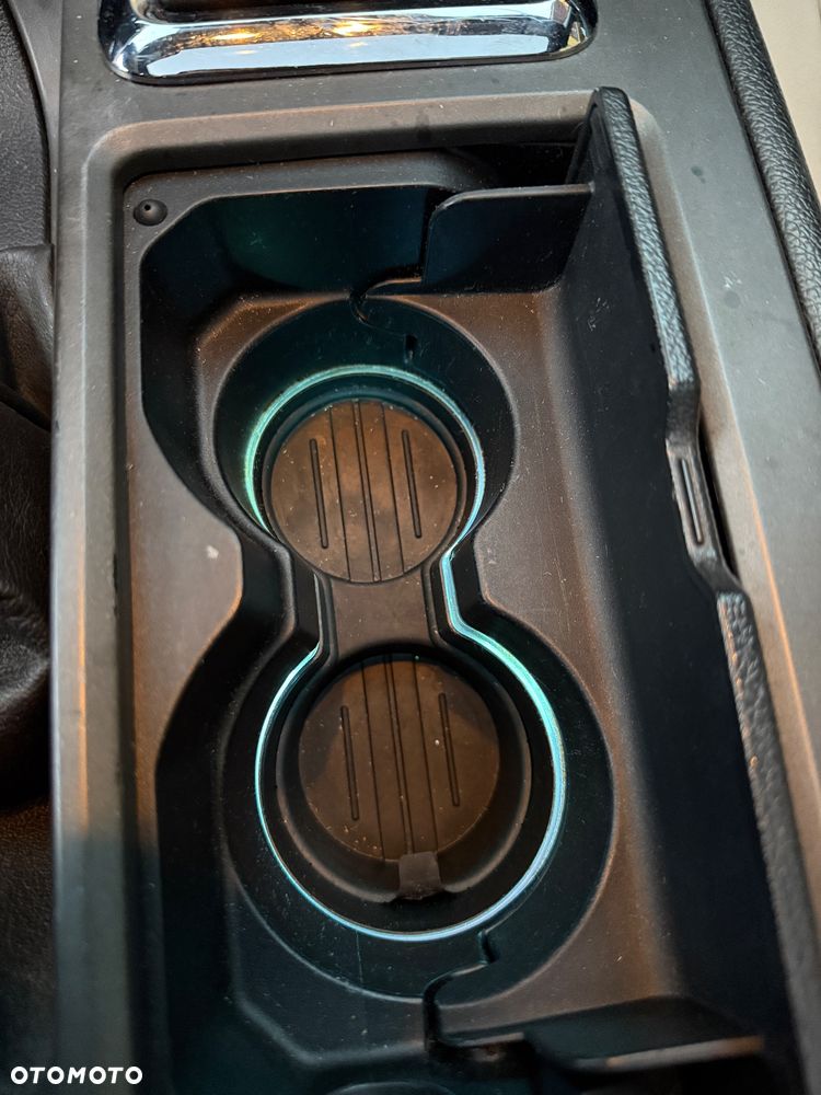 Ford Mustang 3.7 V6 Premium - 24