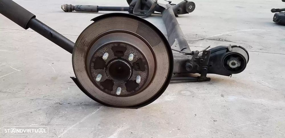 CHARRIOT TRASEIRO KIA CARENS IV 2018 -55100A4560 - 1