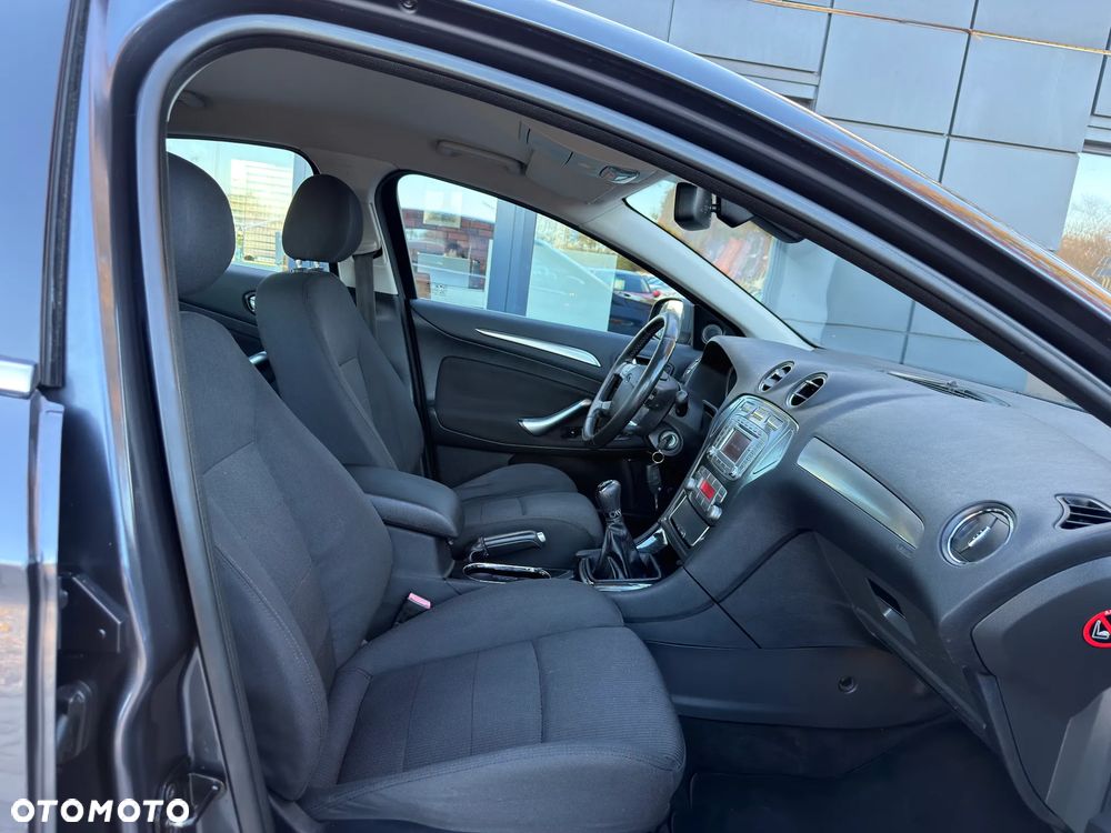 Ford Mondeo 2.0 Titanium X - 28