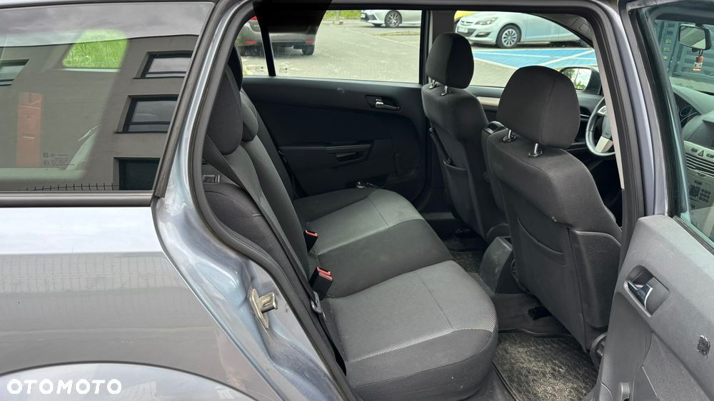 Opel Astra 1.3 CDTI - 10