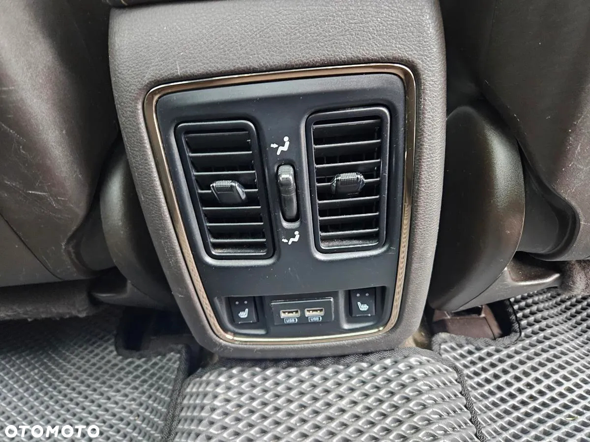 Jeep Grand Cherokee 3.0 CRD Overland Summit EU6 - 22