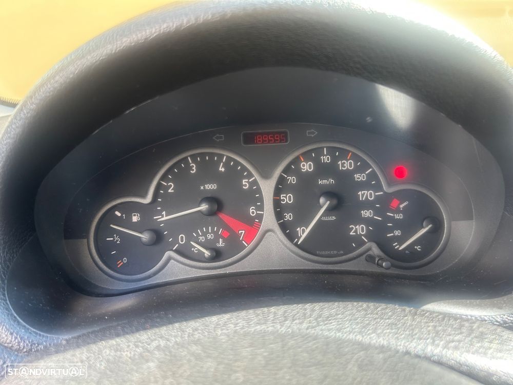 Peugeot 206 1.1 Color Line - 6