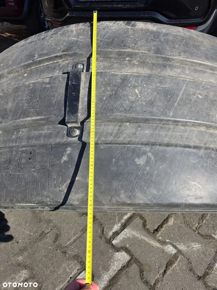 Szerokie błotniki przednie John Deere 7280R - 8