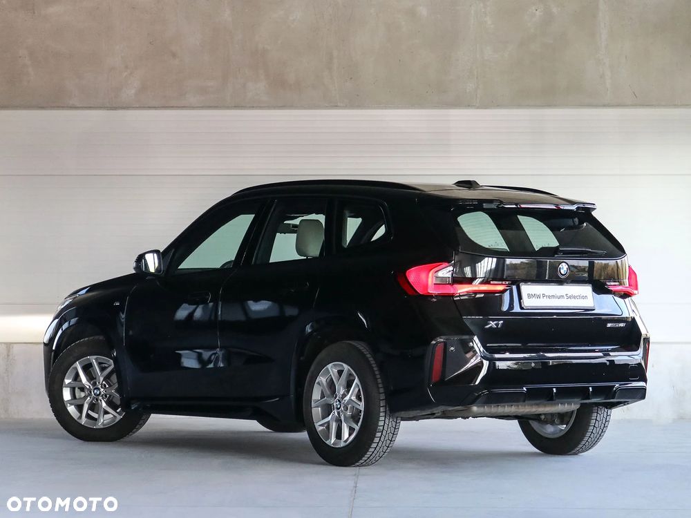 BMW X1 sDrive18i M Sport - 11