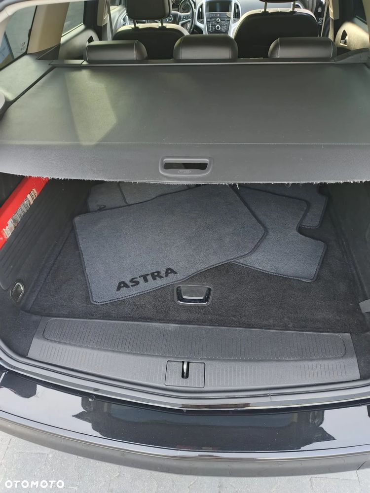 Opel Astra 1.4 T Sport S&S - 27