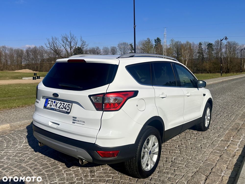 Ford Kuga - 22