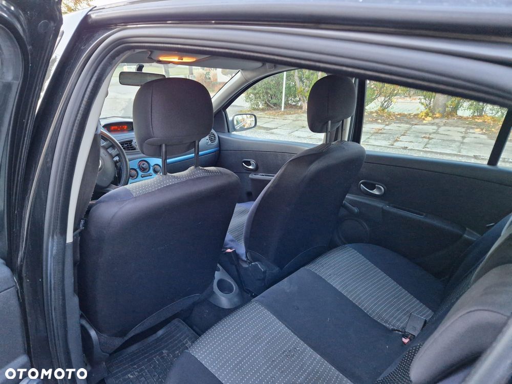 Renault Clio 1.2 16V Extreme - 8