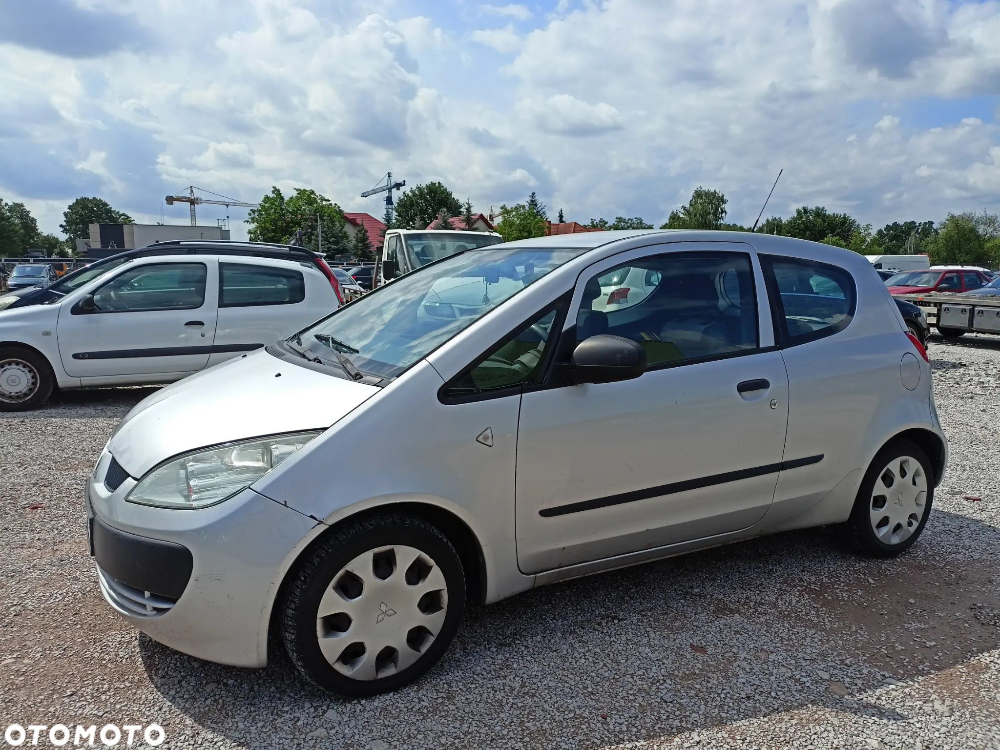 Mitsubishi Colt - 1