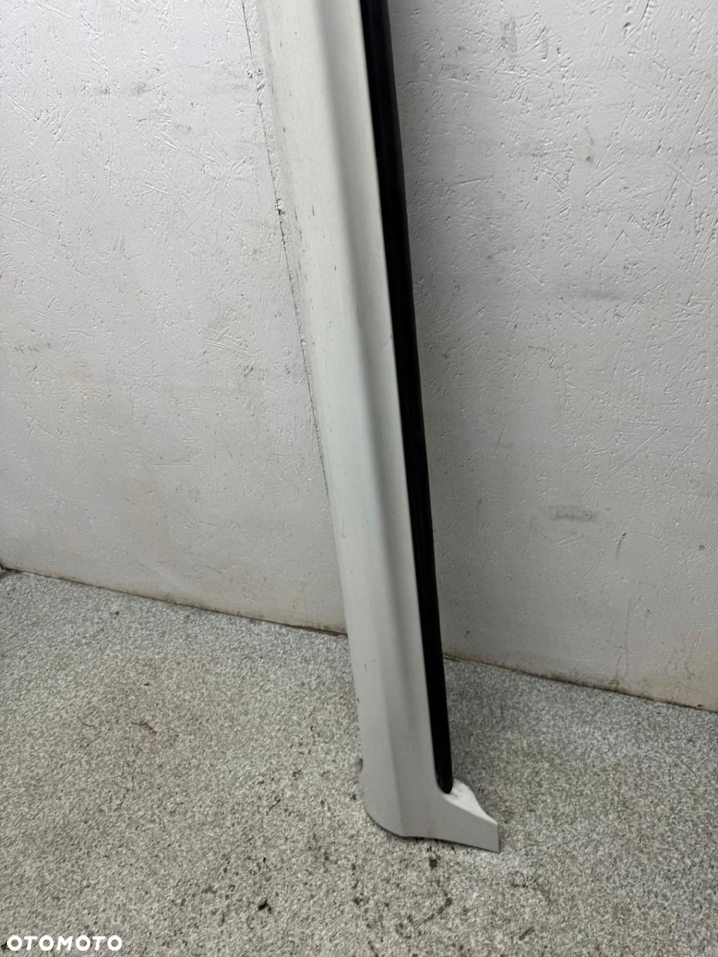 LISTWA PROGOWA LEWA VOLVO XC60 I 2013-2017 39819580 - 9