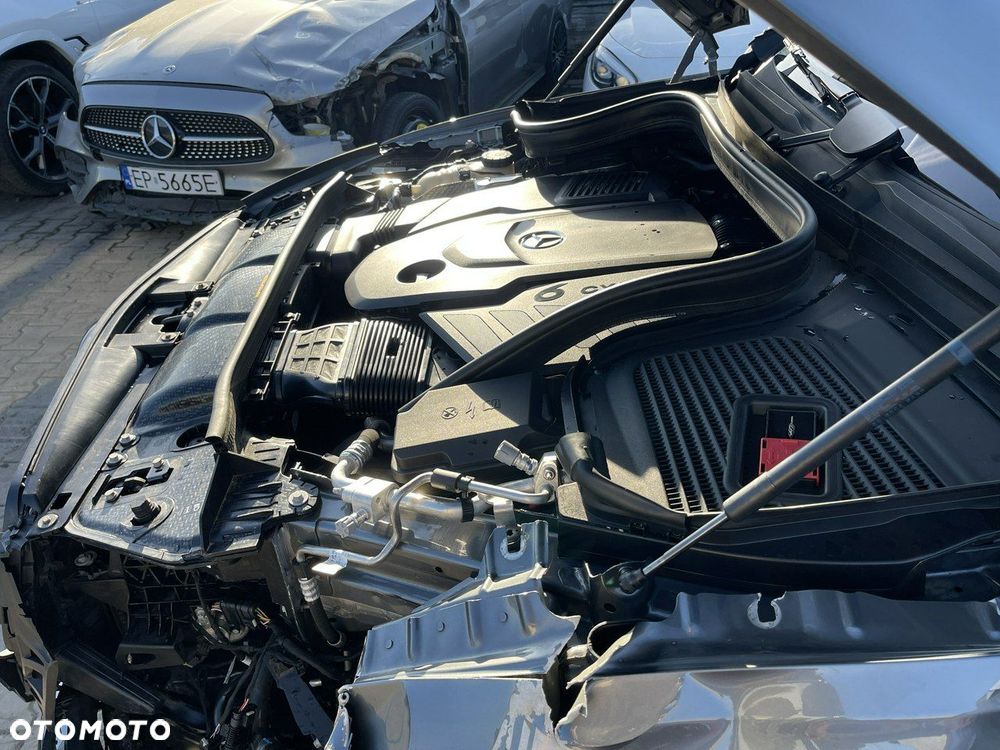 Mercedes-Benz GLE 400 d 4Matic 9G-TRONIC AMG Line - 15