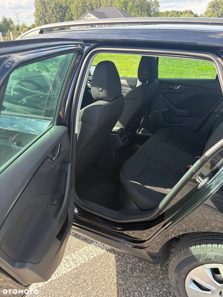 Skoda Kamiq 1.0 TSI Ambition DSG - 8
