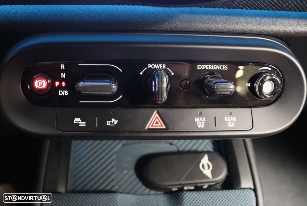 MINI Countryman E Favoured L - 21