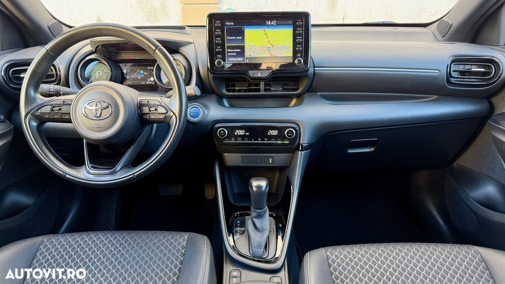 Toyota Yaris 1.5 VVT-i Premiere Edition - 7
