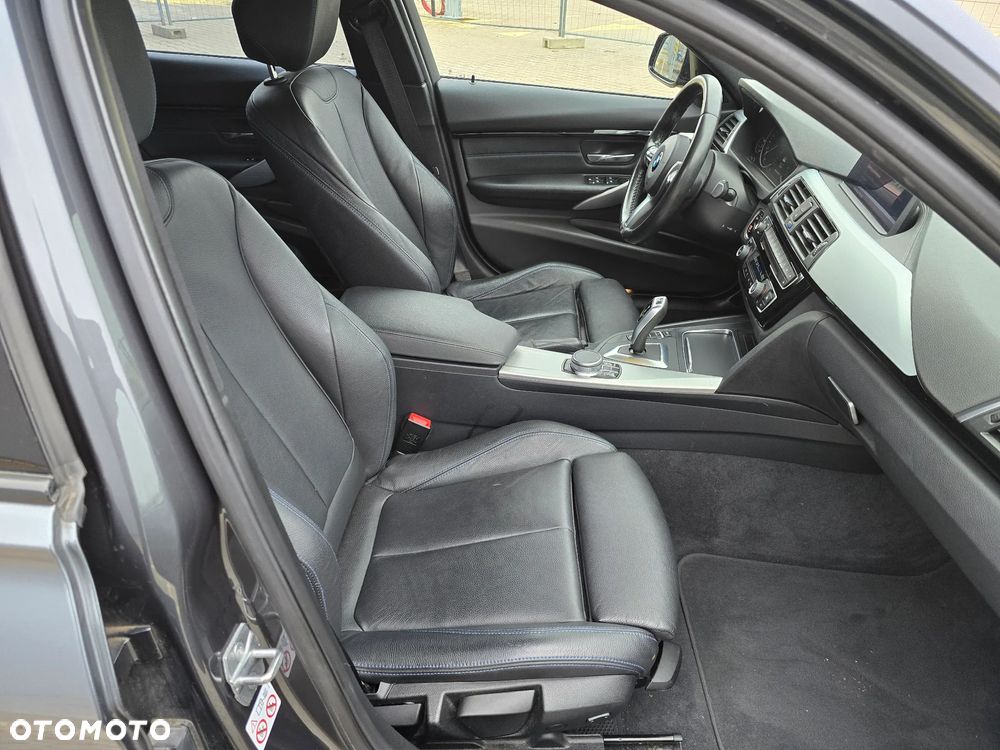 BMW Seria 3 318i Edition M Sport Shadow - 19