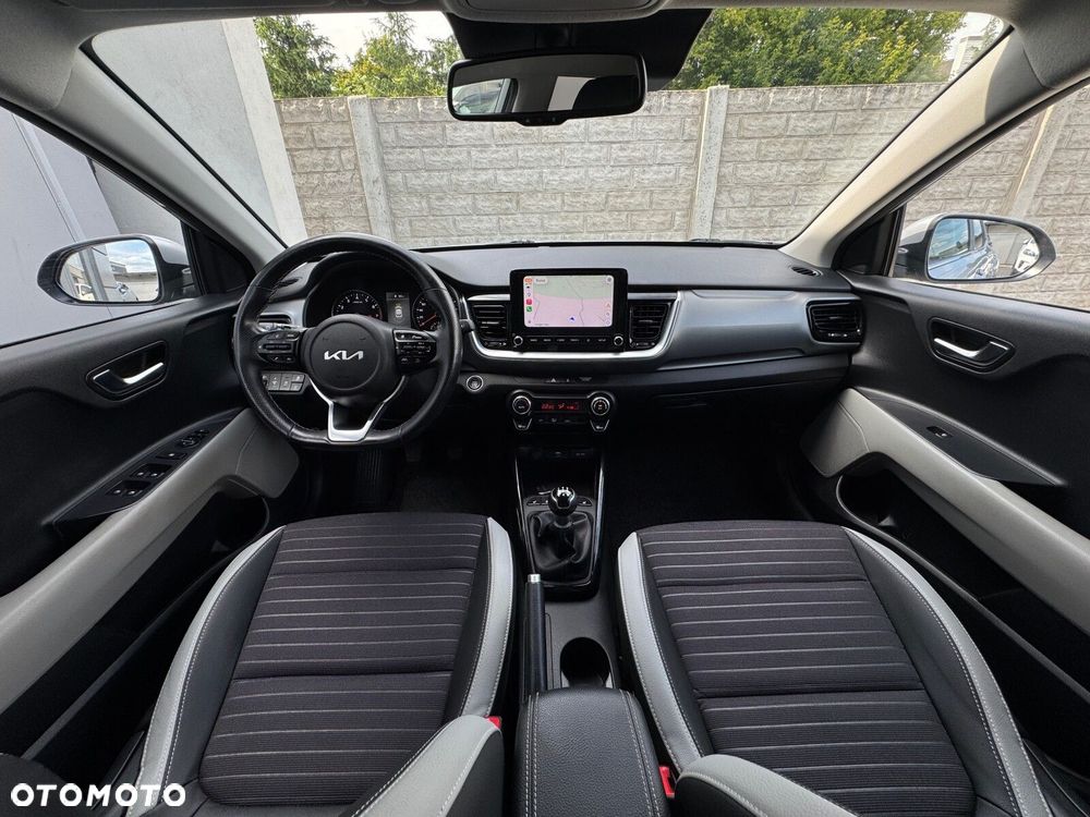 Kia Stonic 1.2 L Business Line - 18