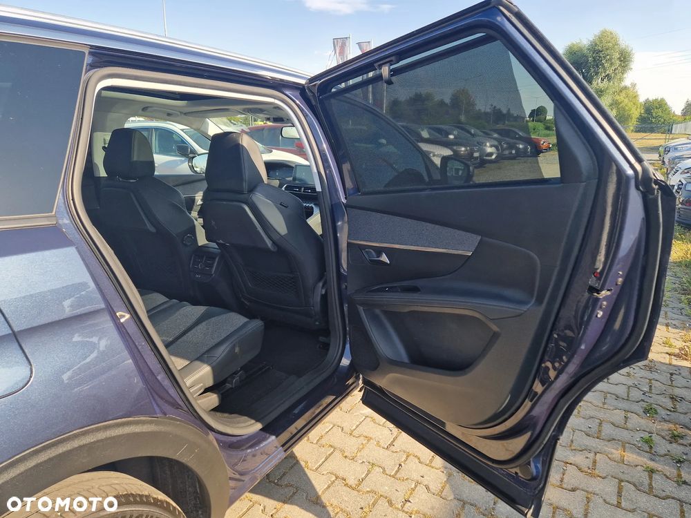 Peugeot 5008 PureTech 130 EAT8 Stop & Start Allure Pack - 24