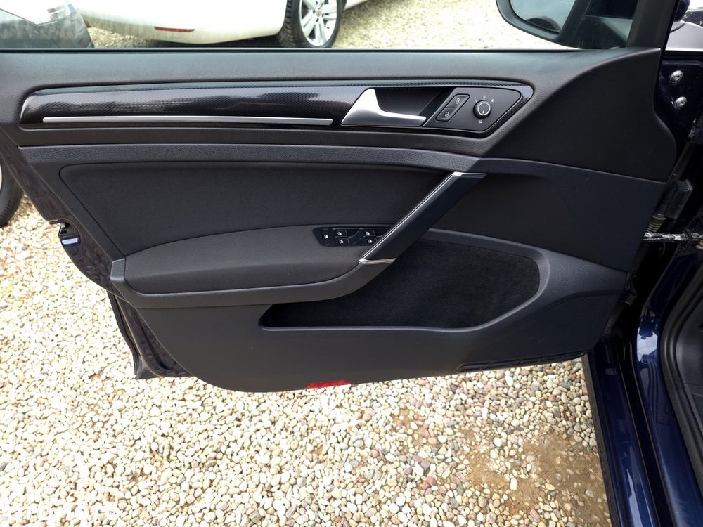 Volkswagen Golf 2.0 TDI BMT Highline DSG - 17