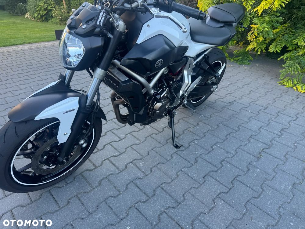 Yamaha MT - 12