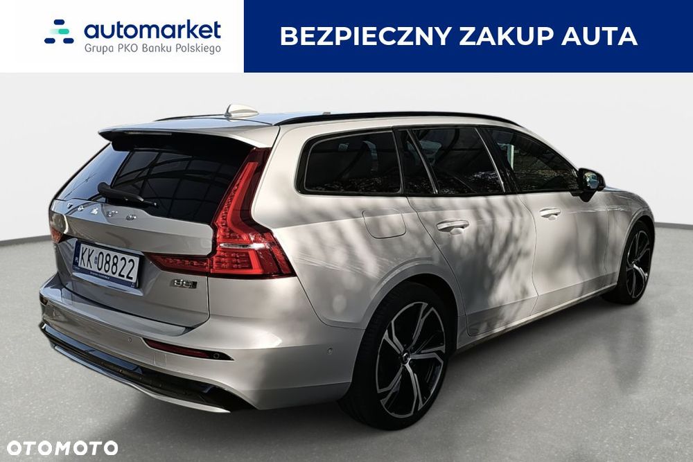 Volvo V60 B5 B AWD Plus Dark - 4