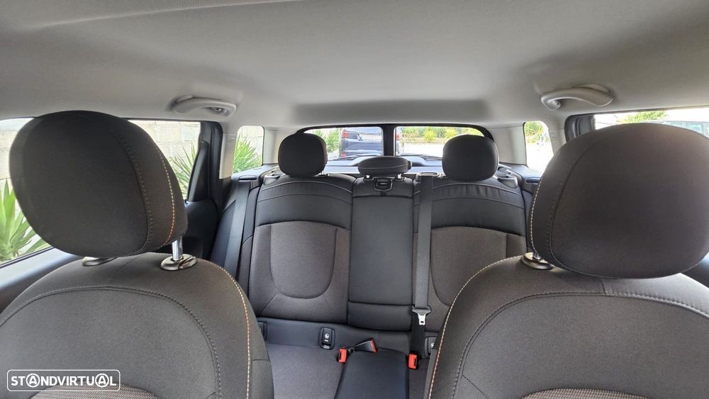 MINI Clubman One D - 11