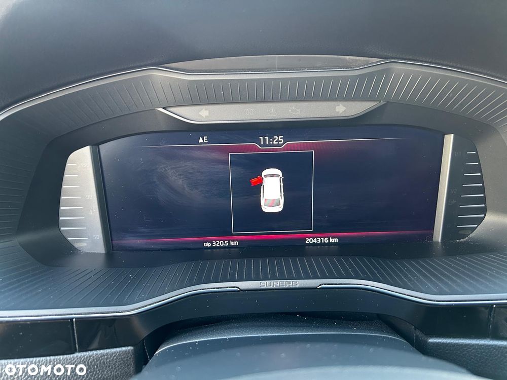 Skoda Superb 2019 photo 5