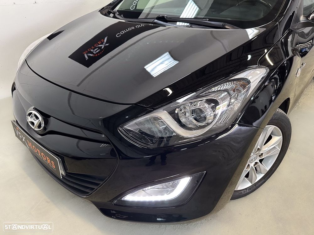 Hyundai i30 CW - 21