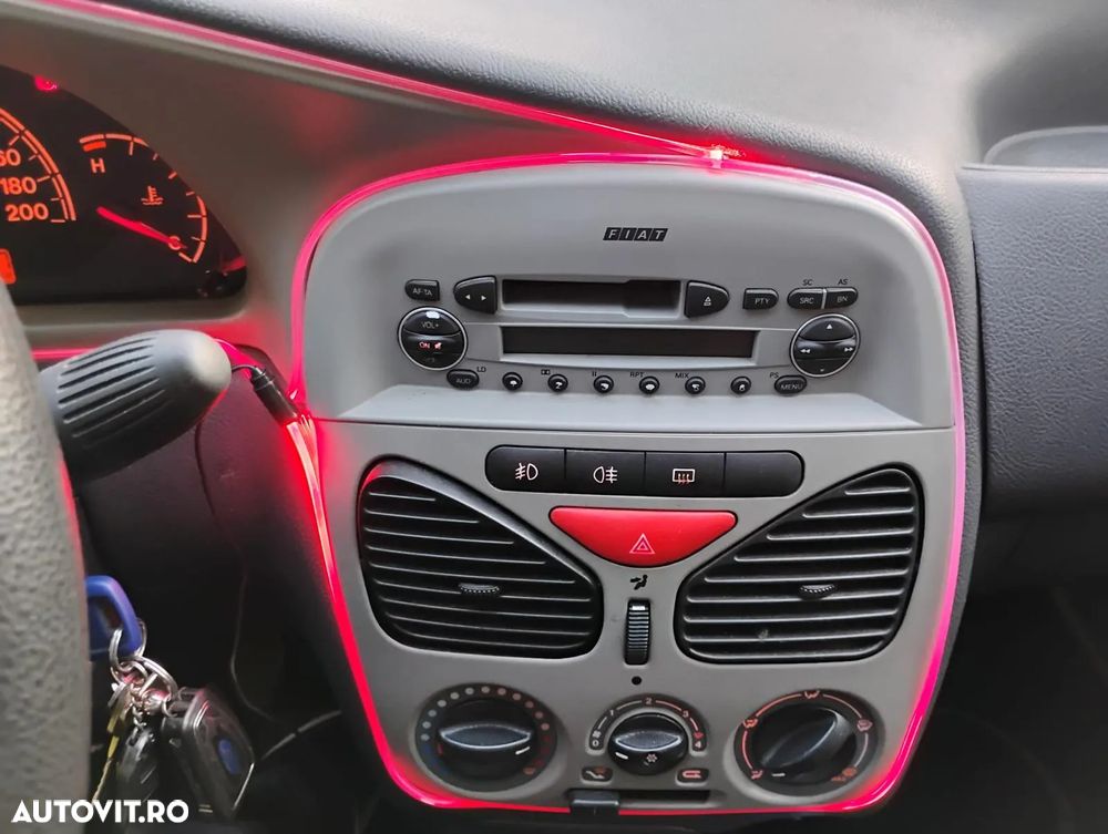 Fiat Albea 1.2 Star - 8