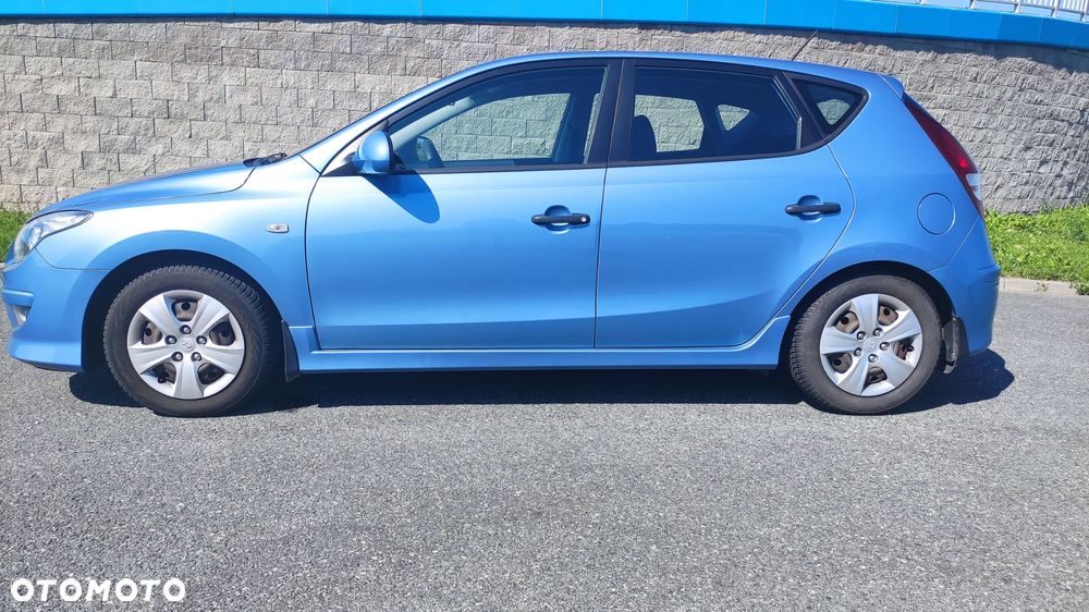 Hyundai i30 1.4 Classic + - 6