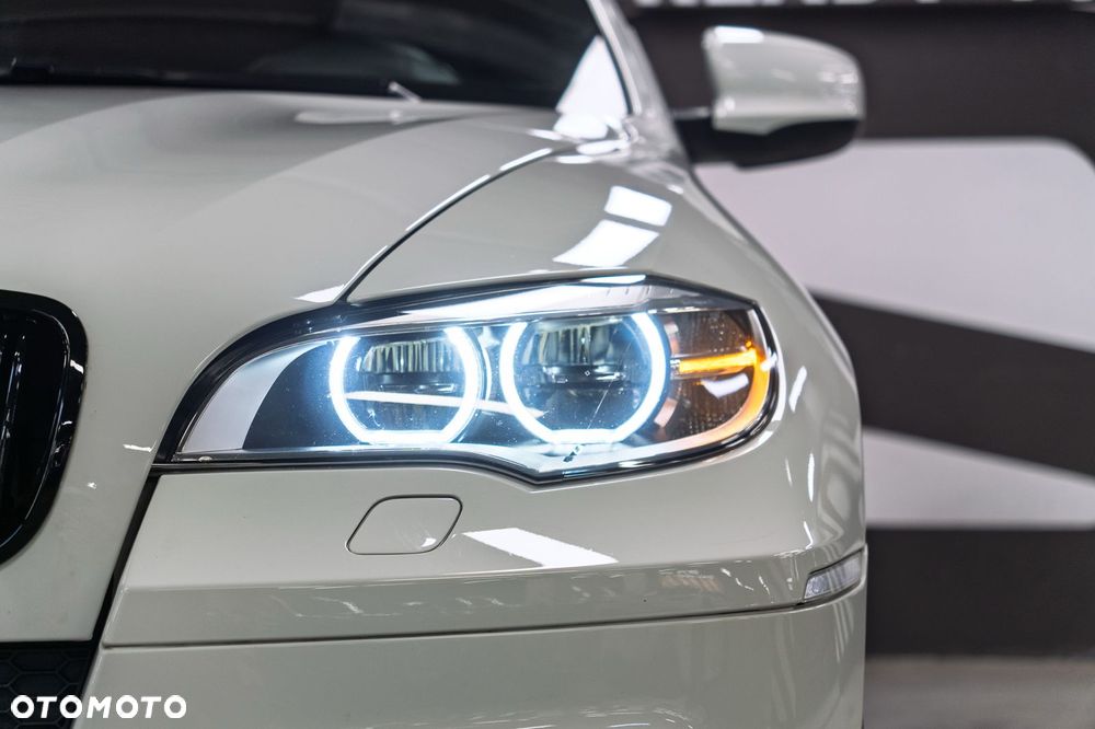 BMW X6M - 14
