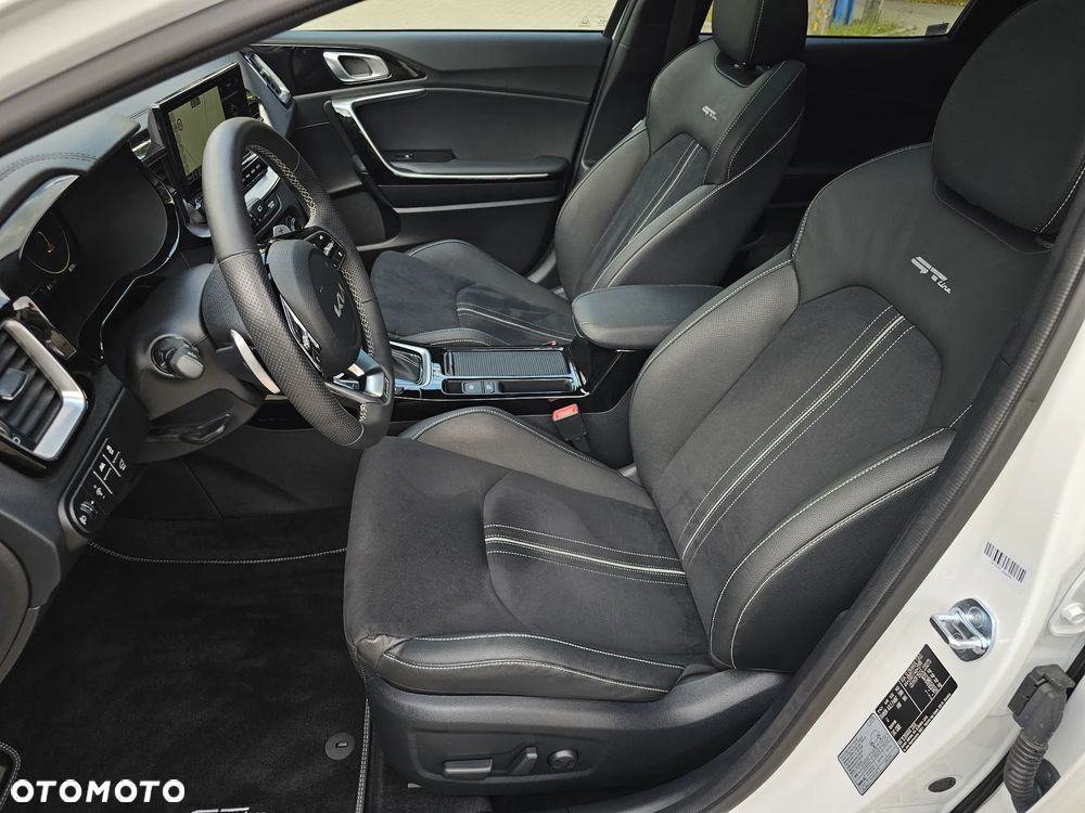 Kia XCeed 1.5 T-GDI OPF DCT7 GT-LINE - 15