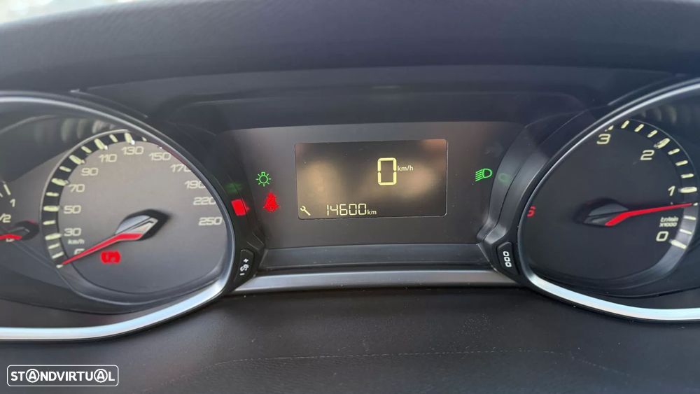 Peugeot 308 SW 1.6 BlueHDi Allure - 42