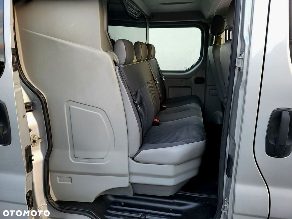Renault Trafic - 28