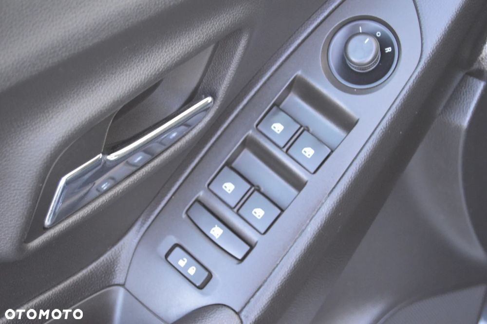 Chevrolet Trax 1.6 LS - 14