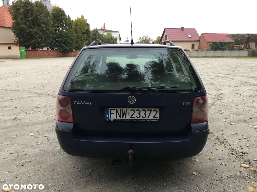 Volkswagen Passat - 4