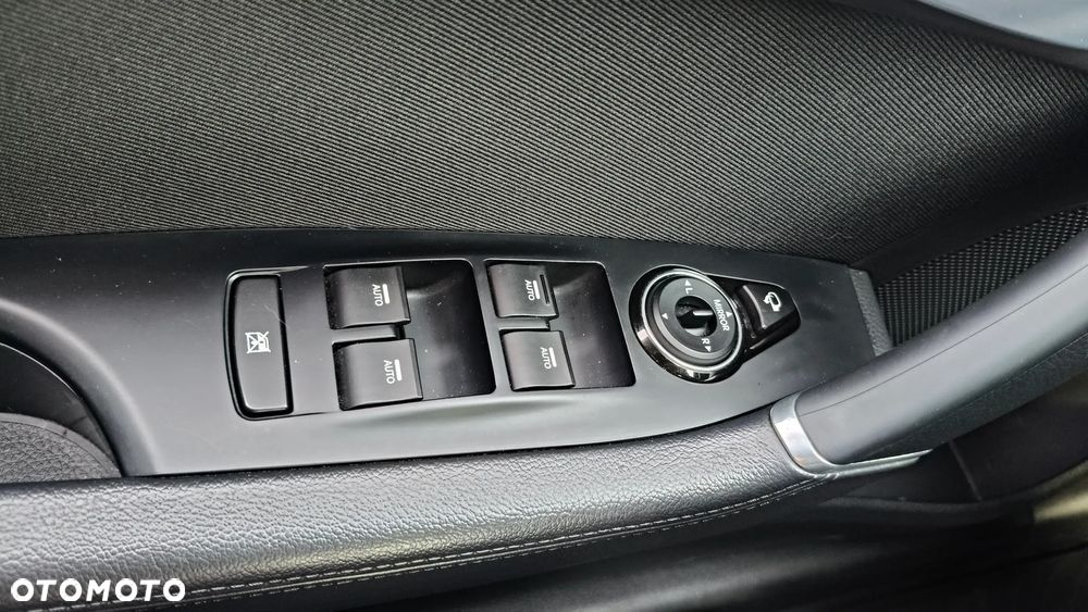 Hyundai i40 Kombi blue 1.6 CRDi Space - 28