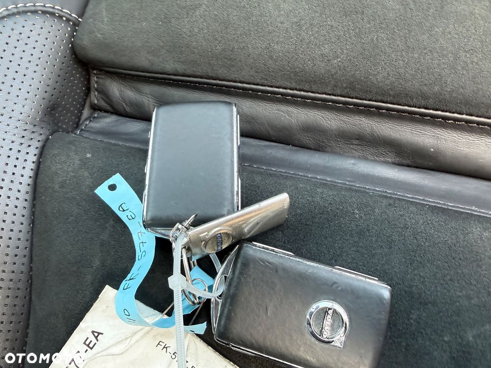 Volvo XC 40 D3 AWD Geartronic R-Design - 39