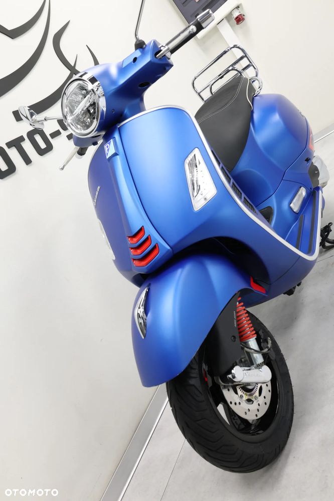 Vespa GTS - 25