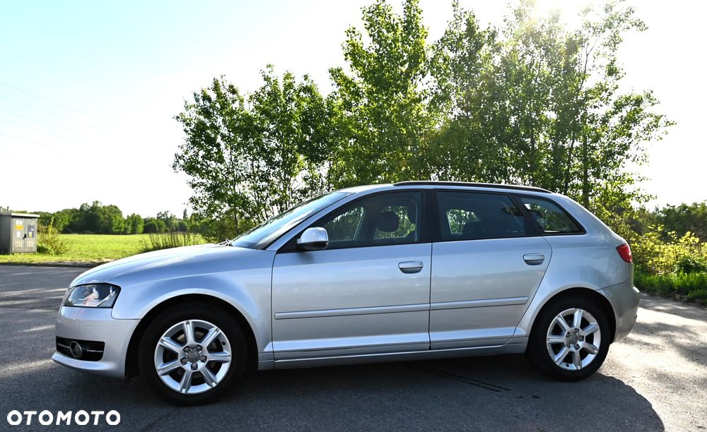 Audi A3 Sportback - 3